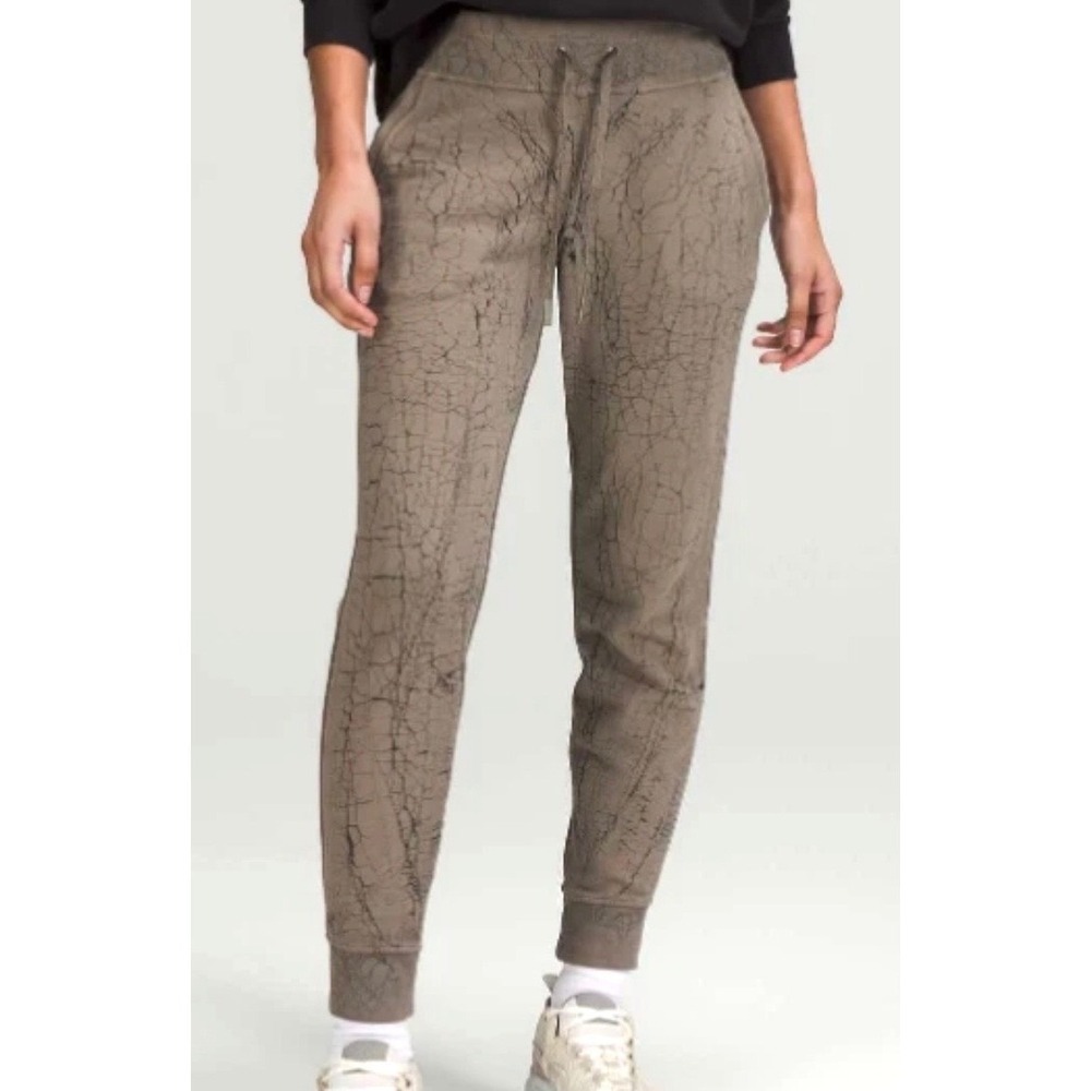 Lululemon Warm Down Jogger 7/8 Length Thread Dye Rover Black 6‎ LW5DMXS